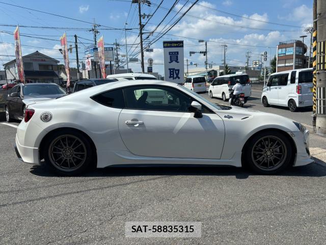 Toyota 86 2013-04 8649119-3