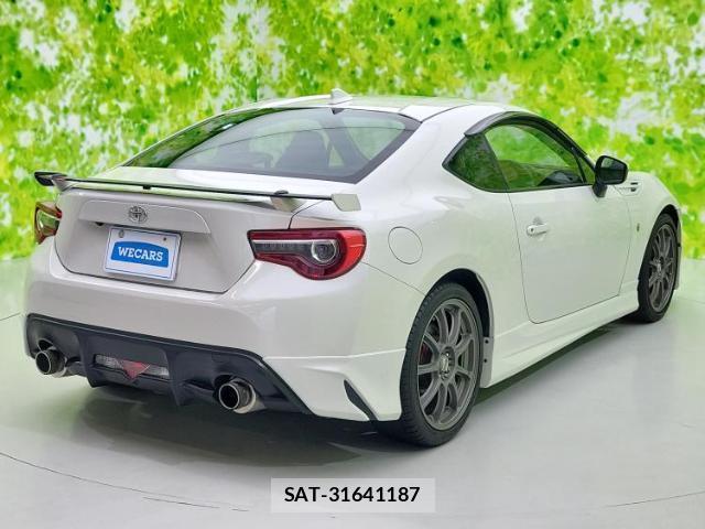Toyota 86 2017-04 8650801-2