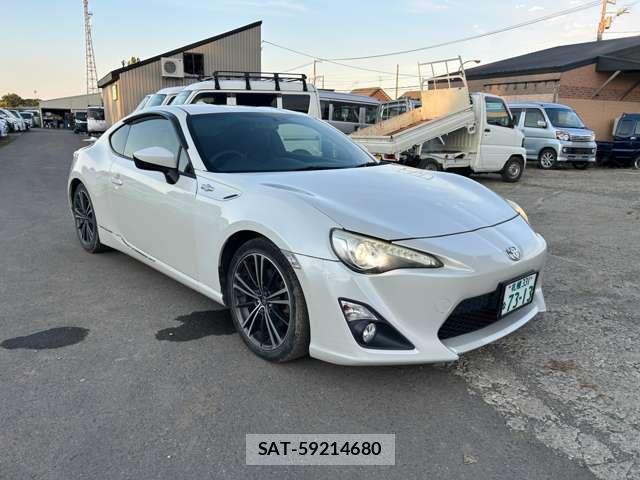 Toyota 86 2014-01 8651770-1
