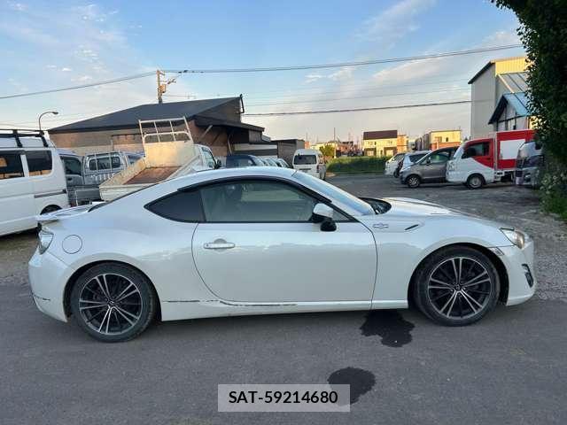 Toyota 86 2014-01 8651770-11