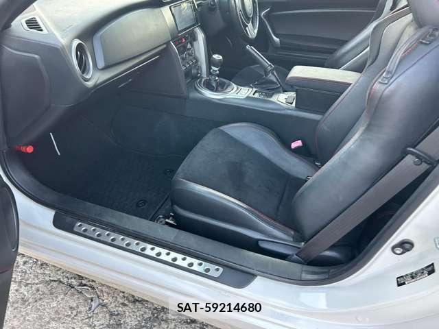 Toyota 86 2014-01 8651770-18