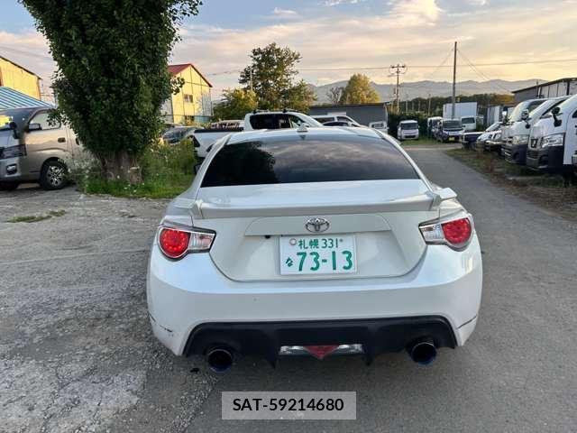 Toyota 86 2014-01 8651770-8
