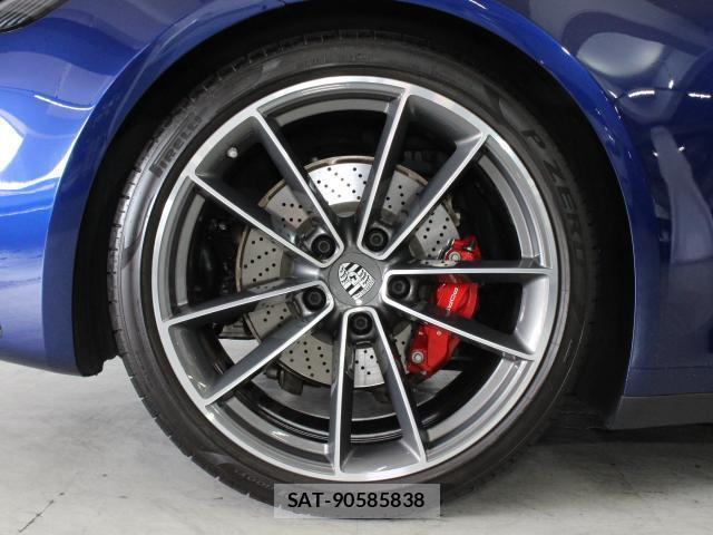 Porsche 911 2021-03 8649600-16
