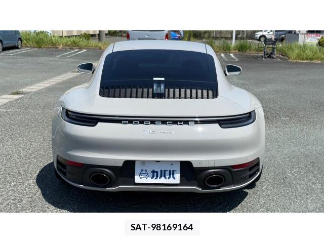 Porsche 911 2022-10 8649640-1