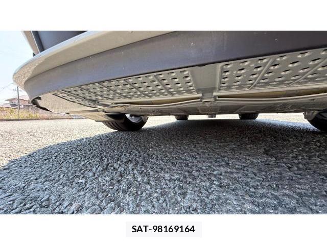 Porsche 911 2022-10 8649640-11