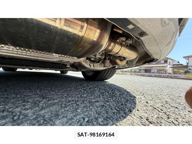 Porsche 911 2022-10 8649640-13