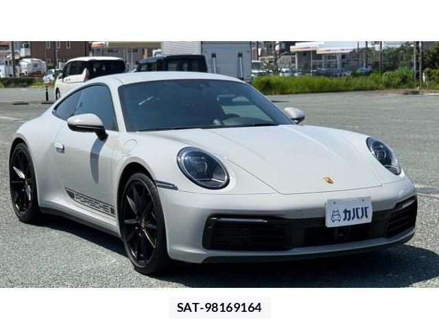 Porsche 911 2022-10 8649640-15