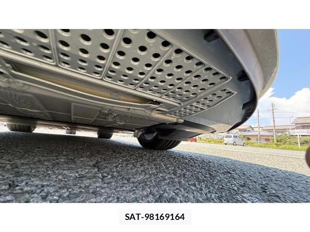 Porsche 911 2022-10 8649640-9