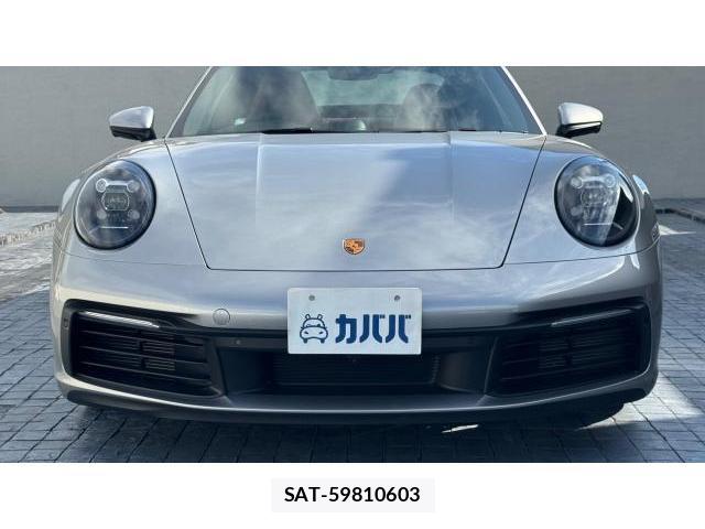 Porsche 911 2022 8649674-19