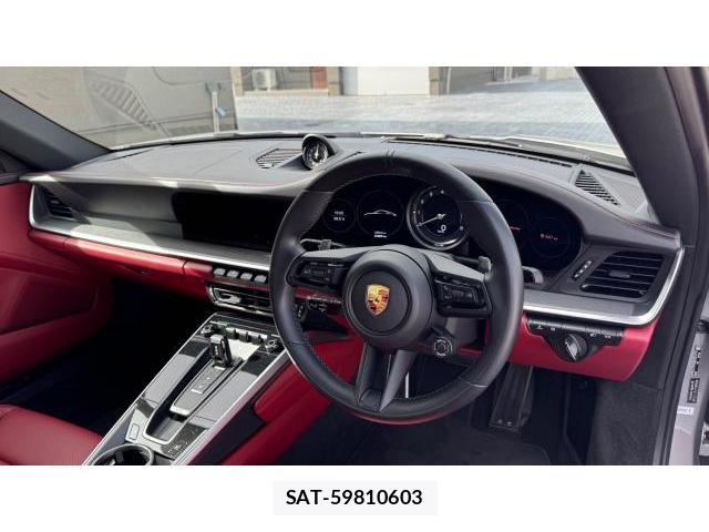 Porsche 911 2022 8649674-6