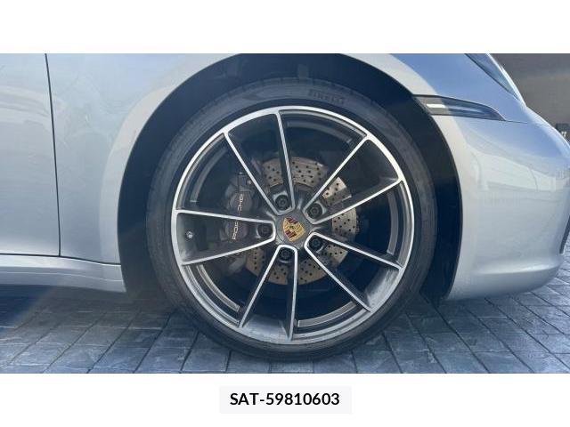 Porsche 911 2022 8649674-7
