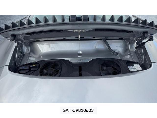 Porsche 911 2022 8649674-9