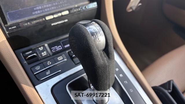 Porsche 911 2017-12 8651275-14