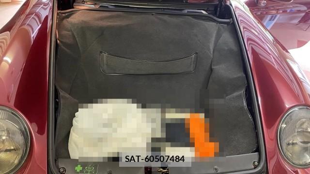Porsche 911 1996-08 8651339-17