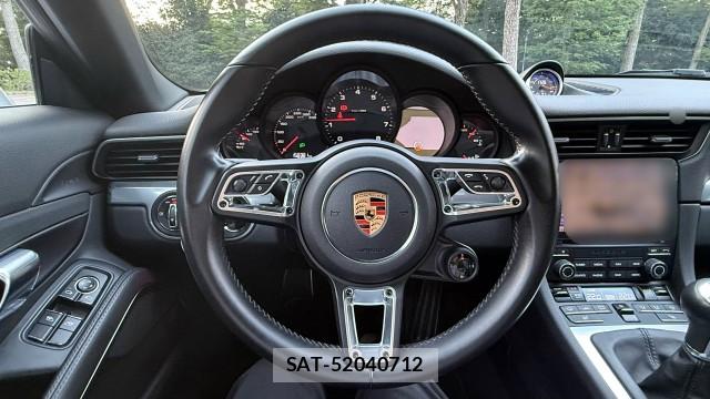 Porsche 911 2018-12 8651420-15