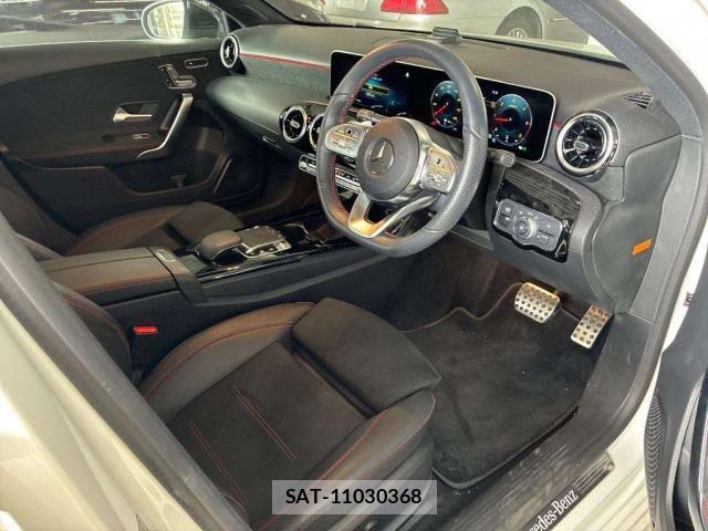 Mercedes Benz A-CLASS 2019-07 8649007-11