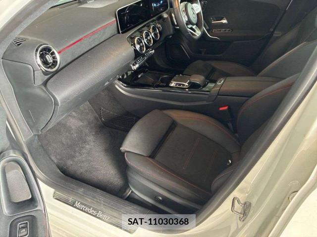 Mercedes Benz A-CLASS 2019-07 8649007-5