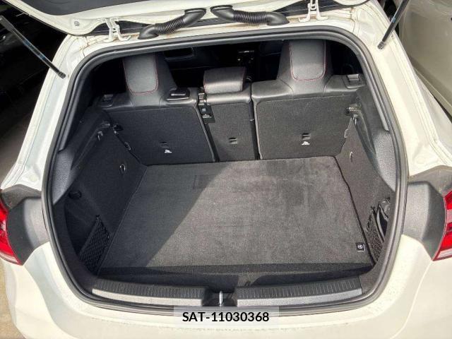 Mercedes Benz A-CLASS 2019-07 8649007-7