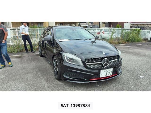 Mercedes Benz A-CLASS 2014-03 8652428-1
