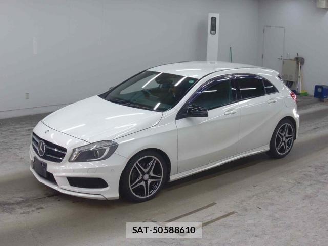 Mercedes Benz A-CLASS 2013-03 8652680-3