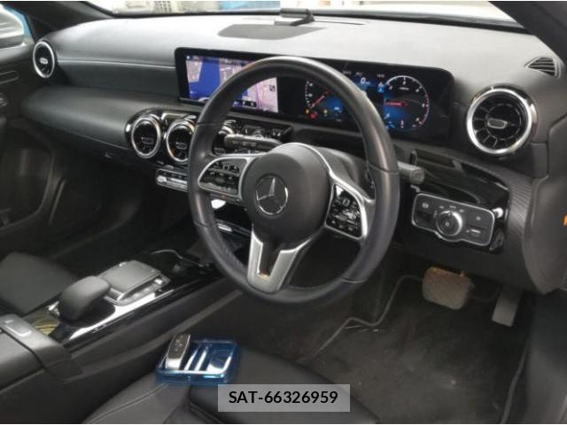 Mercedes Benz A-CLASS 2021-08 8652834-2
