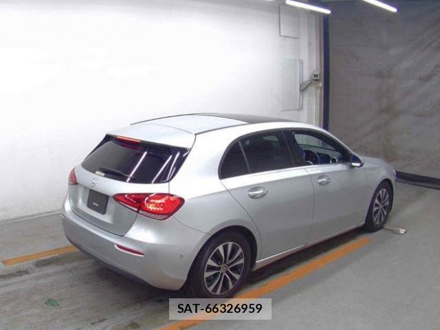 Mercedes Benz A-CLASS 2021-08 8652834-4