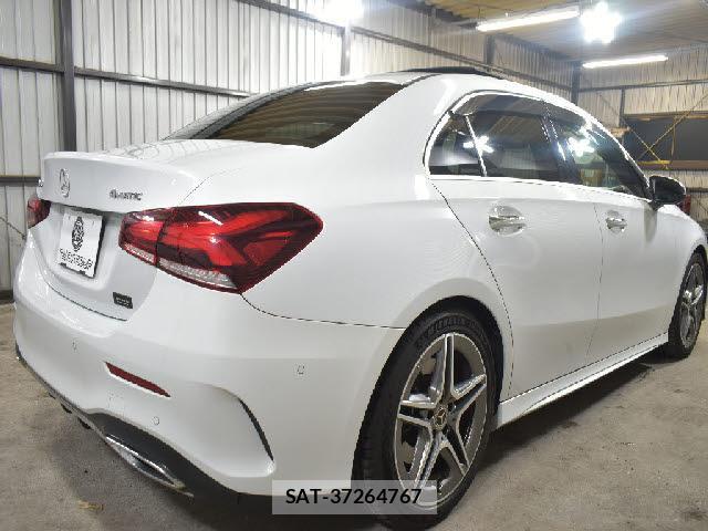 Mercedes Benz A-CLASS 2019-10 8653091-2