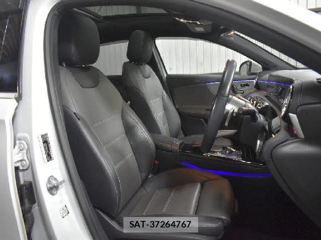 Mercedes Benz A-CLASS 2019-10 8653091-8