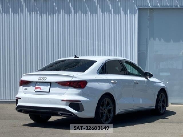 Audi A3 SEDAN 2022-04 8648971-1