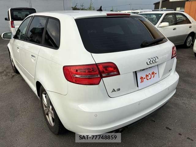 Audi A3 2012-10 8652146-3