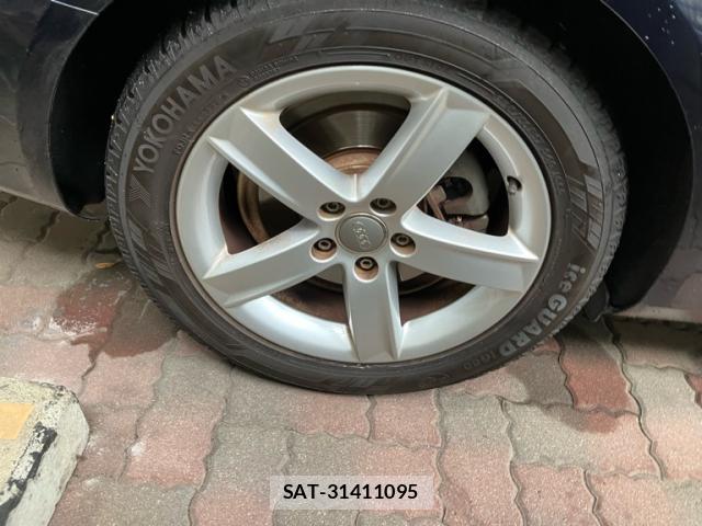 Audi A4 2011-09 8648178-9