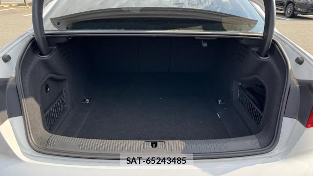Audi A4 2020-12 8651482-17