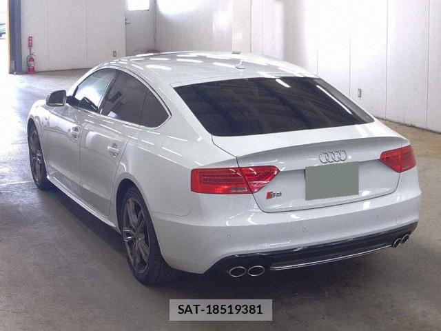 Audi A5 2015-05 8649038-1