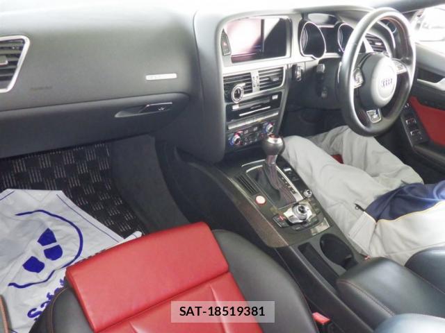 Audi A5 2015-05 8649038-2