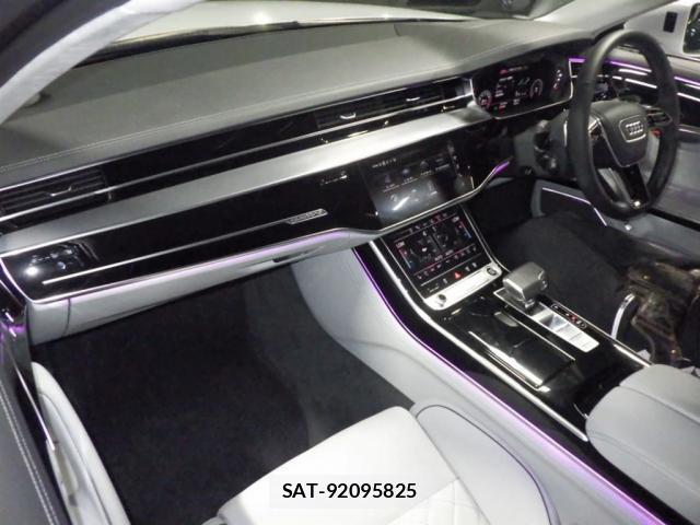 Audi A8 2023-03 8649056-2