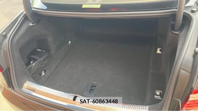 Audi A8 2018-12 8651388-17