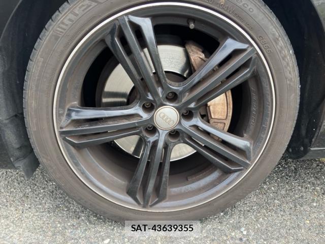 Audi A8 2013-12 8652164-12