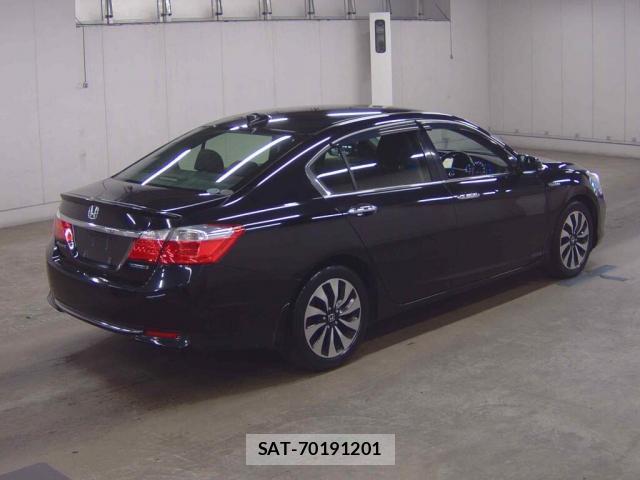 Honda ACCORD HYBRID 2014-01 8647175-1