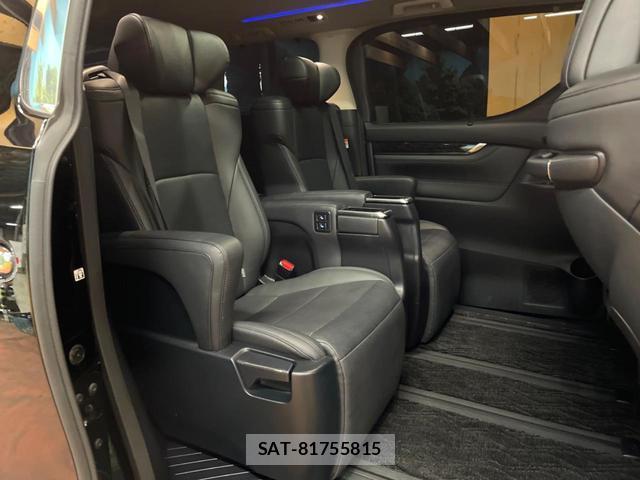 Toyota ALPHARD HYBRID 2022-05 8647292-8