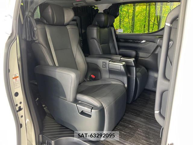 Toyota ALPHARD HYBRID 2022-04 8647677-9