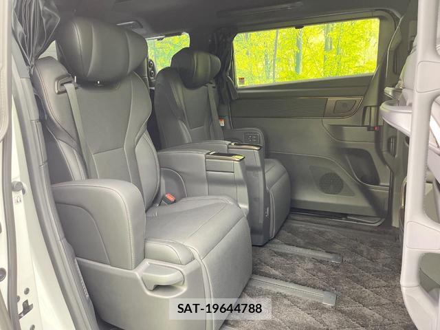 Toyota ALPHARD HYBRID 2023-08 8648793-8