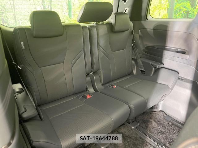 Toyota ALPHARD HYBRID 2023-08 8648793-9