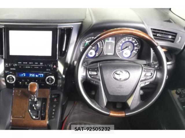 Toyota ALPHARD HYBRID 2017 8650450-2