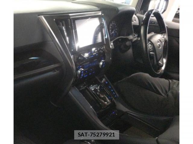 Toyota ALPHARD HYBRID 2022-05 8650499-2