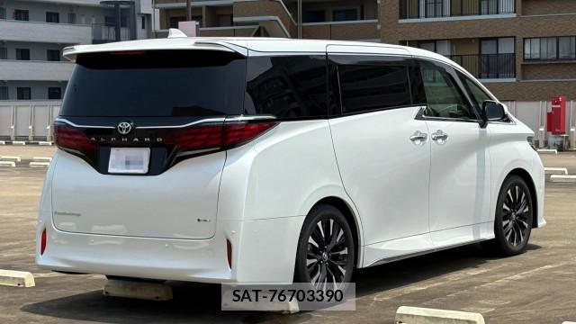 Toyota ALPHARD HYBRID 2024-11 8651344-12