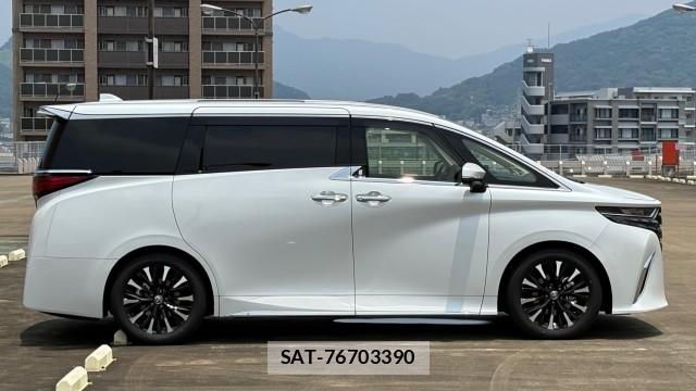 Toyota ALPHARD HYBRID 2024-11 8651344-3