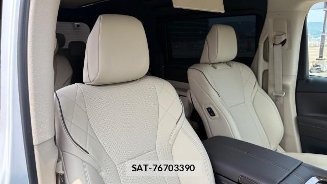 Toyota ALPHARD HYBRID 2024-11 8651344-5