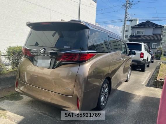 Toyota ALPHARD HYBRID 2024-03 8651473-12