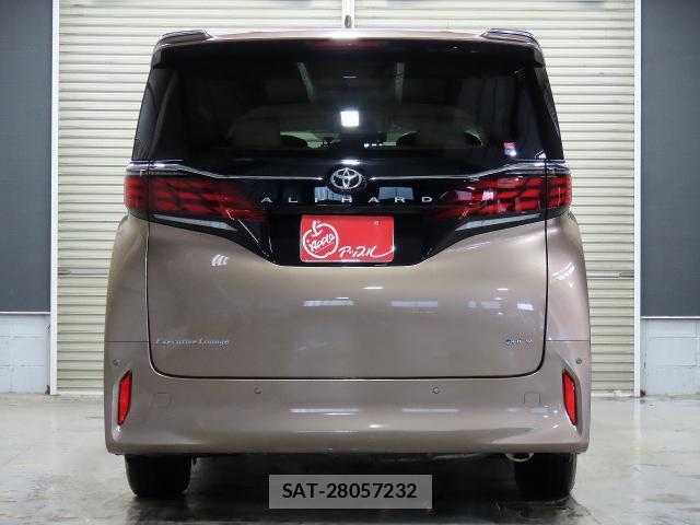 Toyota ALPHARD HYBRID 2024-11 8652077-1