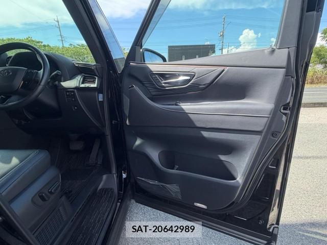 Toyota ALPHARD HYBRID 2023-09 8653827-13